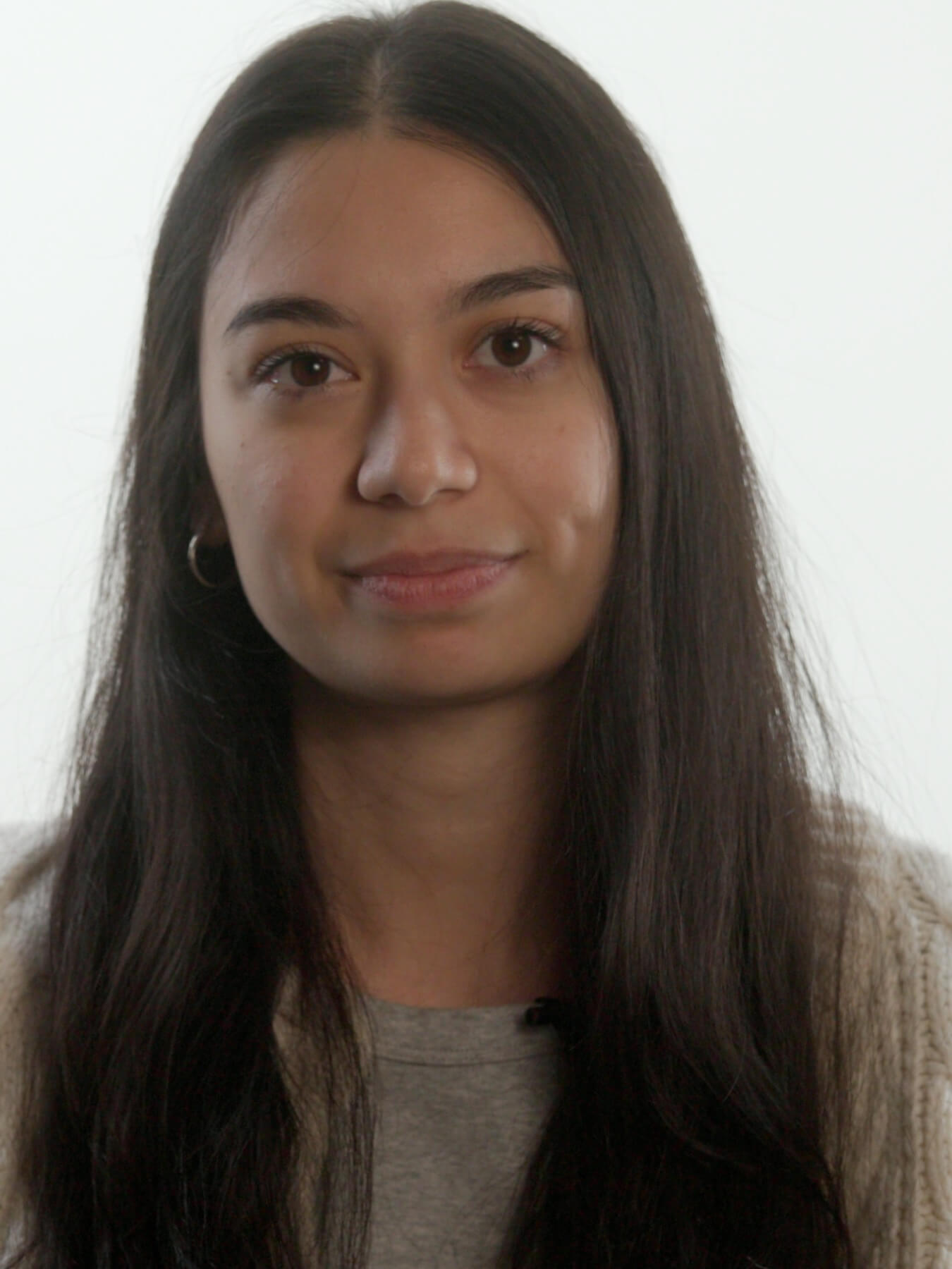Photo portrait of Lily Nguyen.